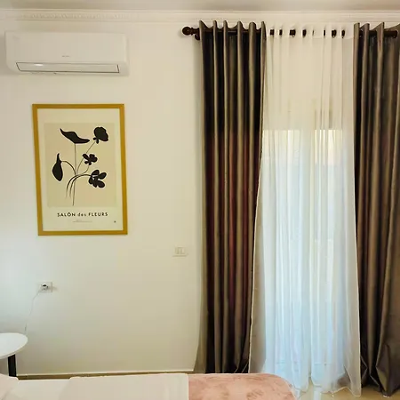 Arc Family - Center Appartement Divjake